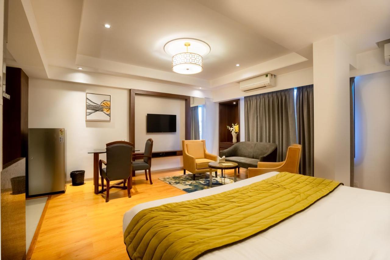 Freesia By Express Inn Pālghar Eksteriør billede